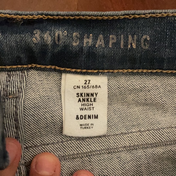 Jeans - Picture 3 of 5